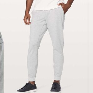Lululemon City Sweat Jogger *29"
Heathered Ultra Light Grey